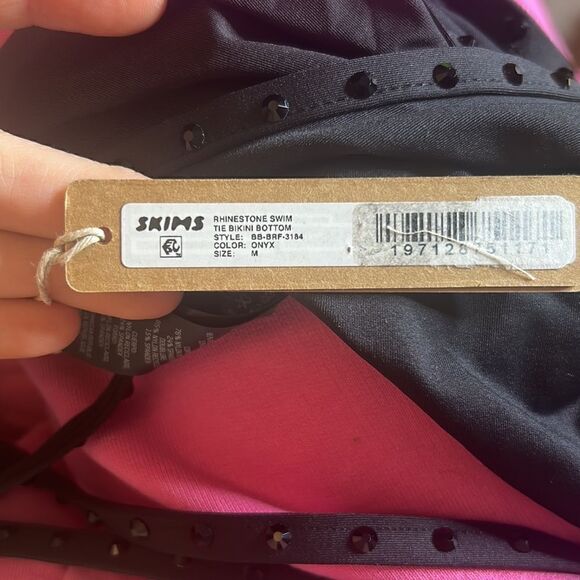NWT SKIMS rhinestone bottoms M - Picture 5 of 8